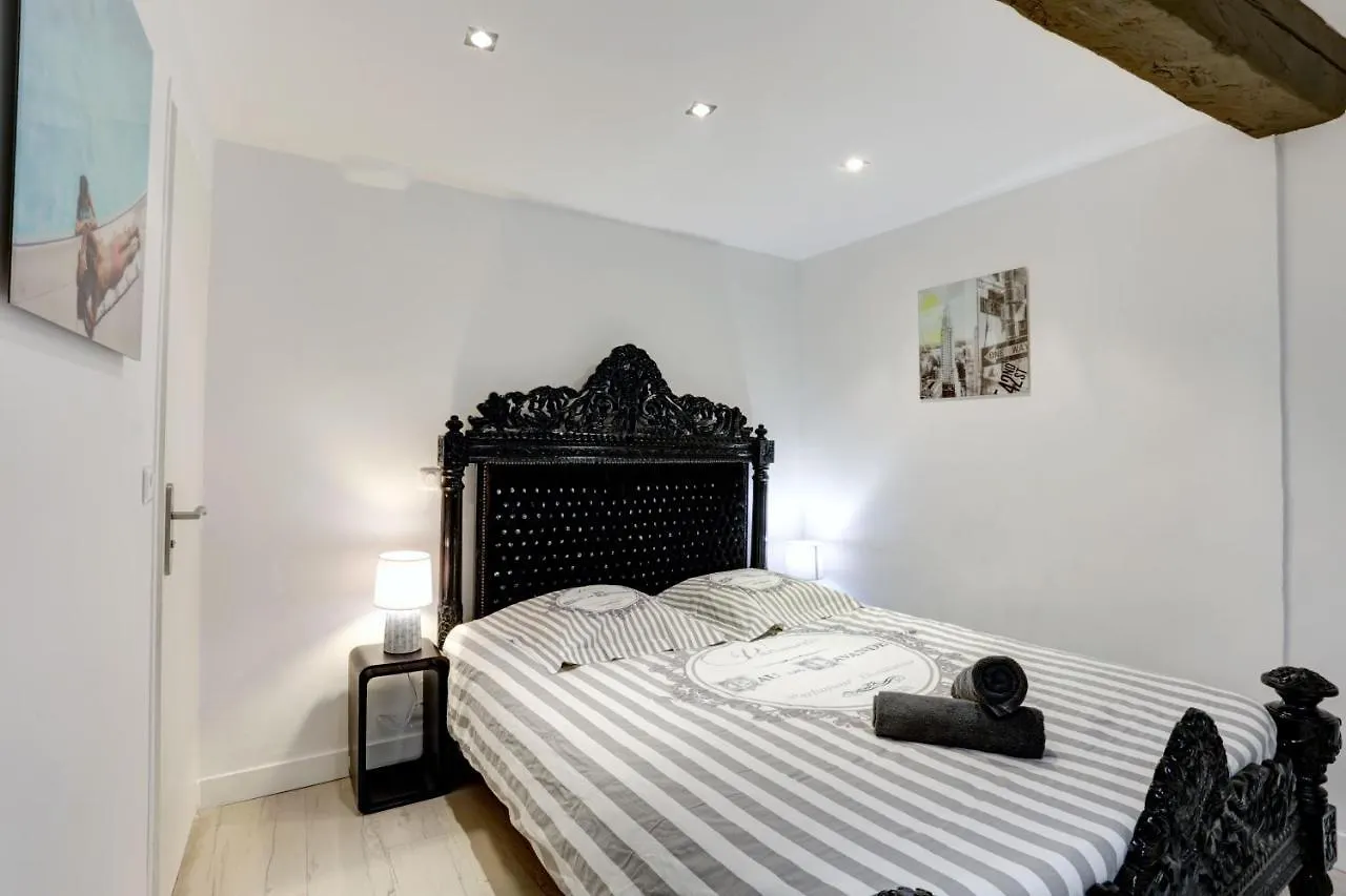 Le Saint Joseph - Old Tow, 2 Appartments In 1 Nice 0*,  France